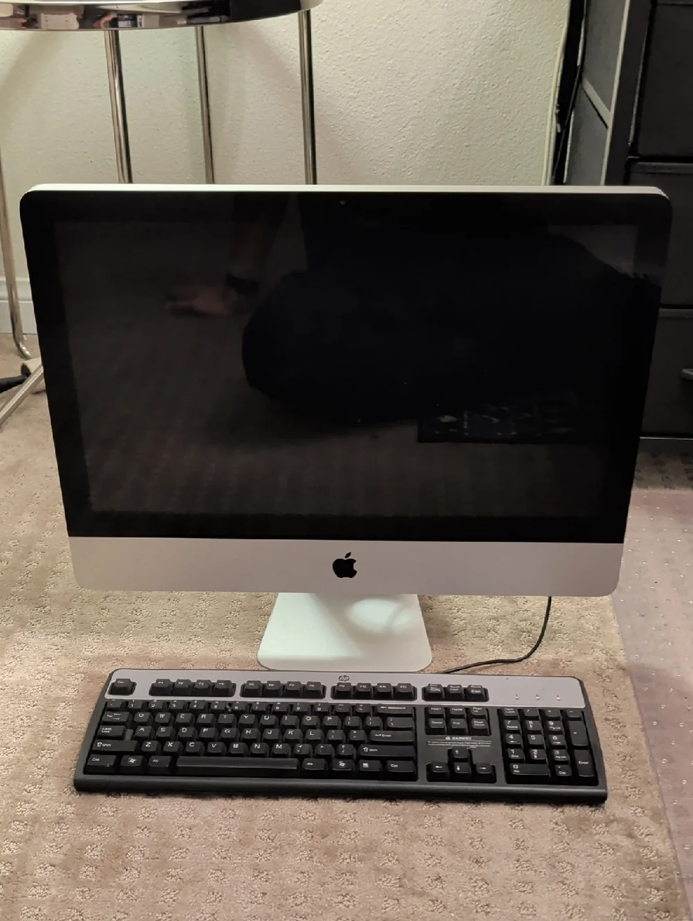 Apple iMac Desktop in Silver with Black Display and Black Keyboard